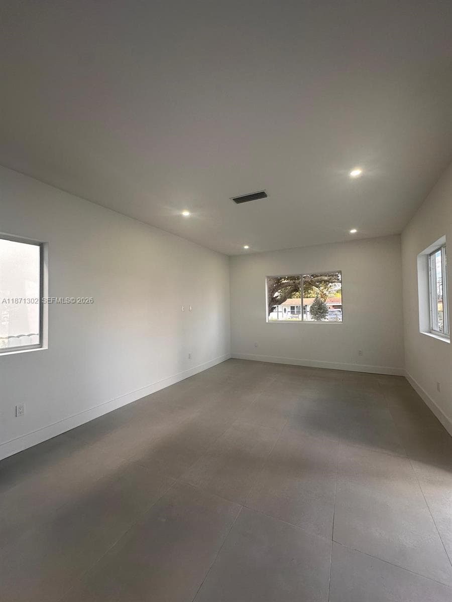 538 NW 17th Ave #0 photo 19