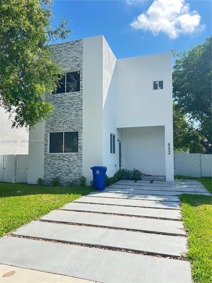 532 NW 17th Ave #0 photo 1