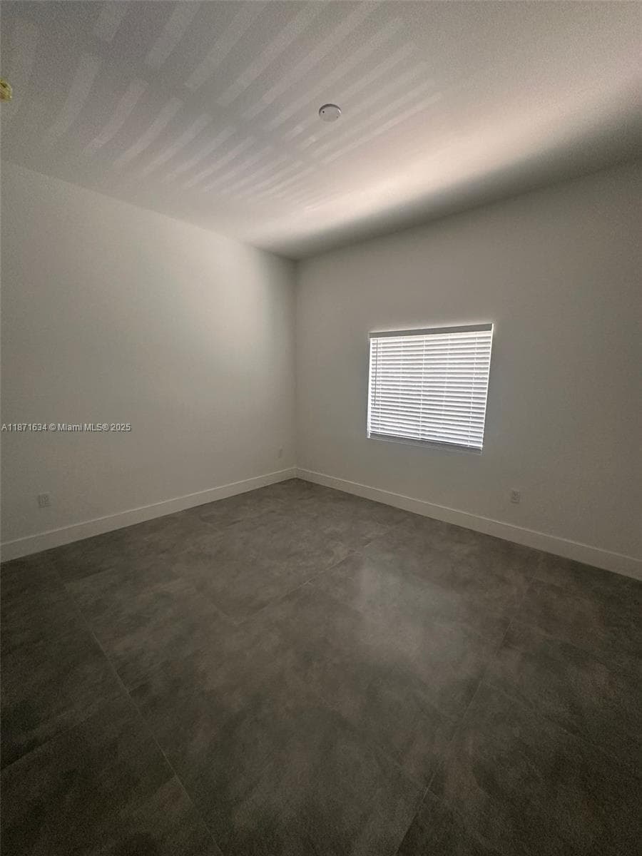 2423 NW 23rd Ln photo 9