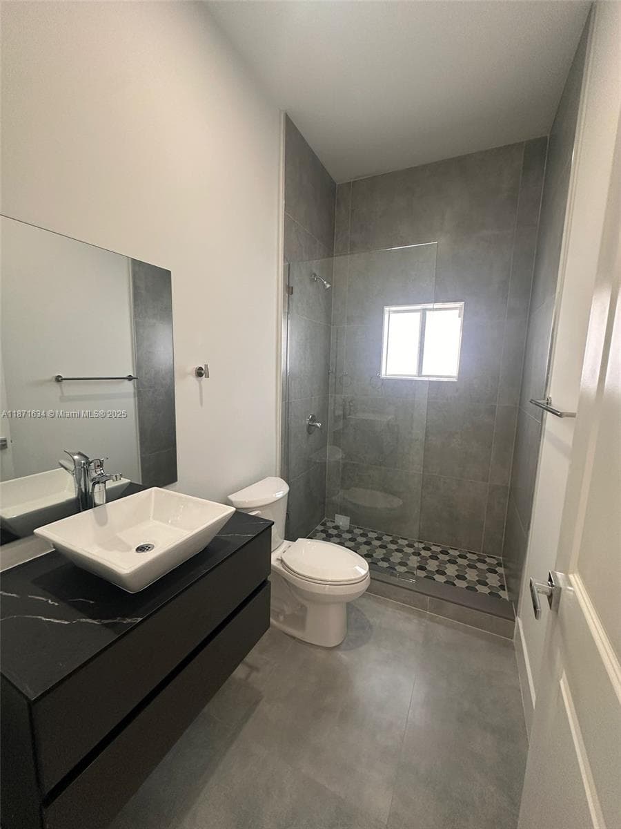 2423 NW 23rd Ln photo 10