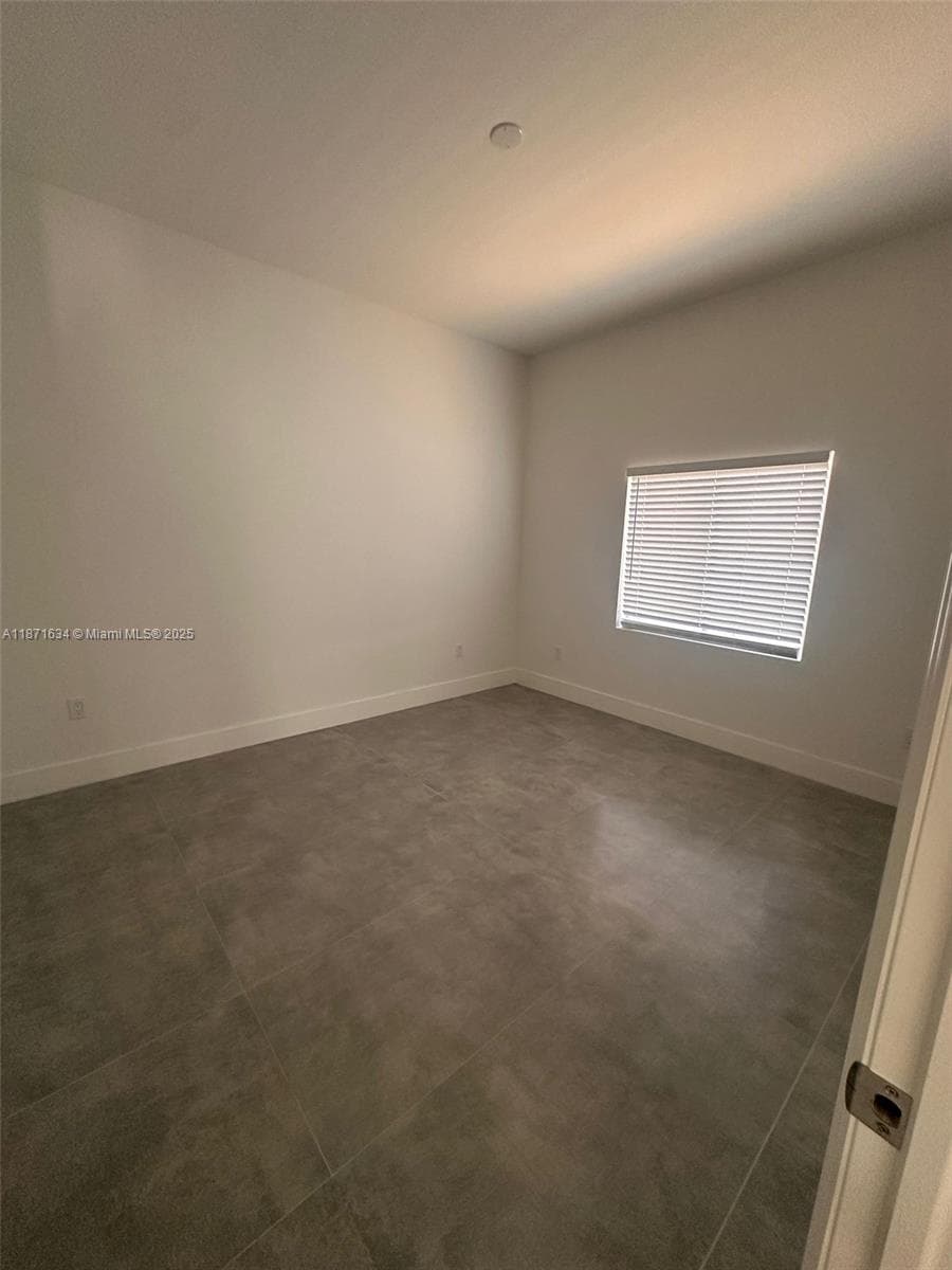 2423 NW 23rd Ln photo 11