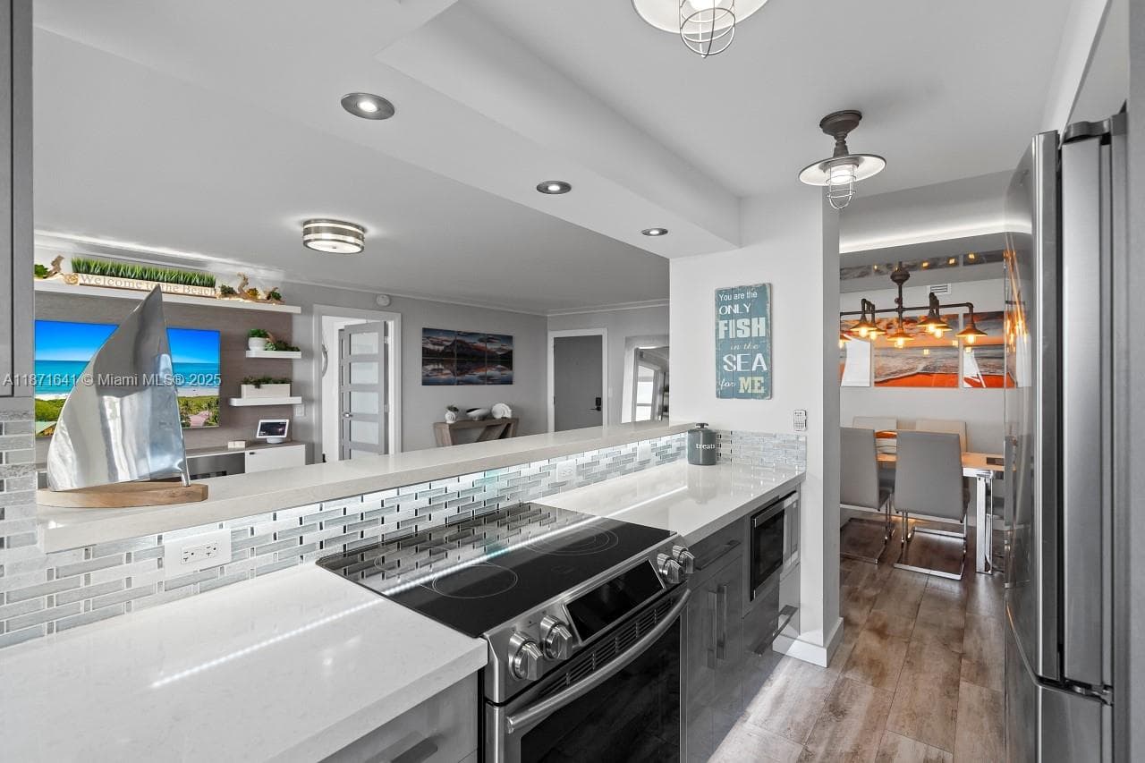 Vantage View · #1402 in Fort Lauderdale - Photo 12