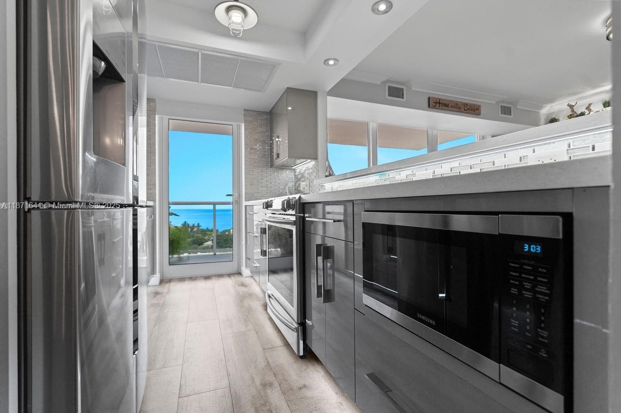 Vantage View · #1402 in Fort Lauderdale - Photo 10