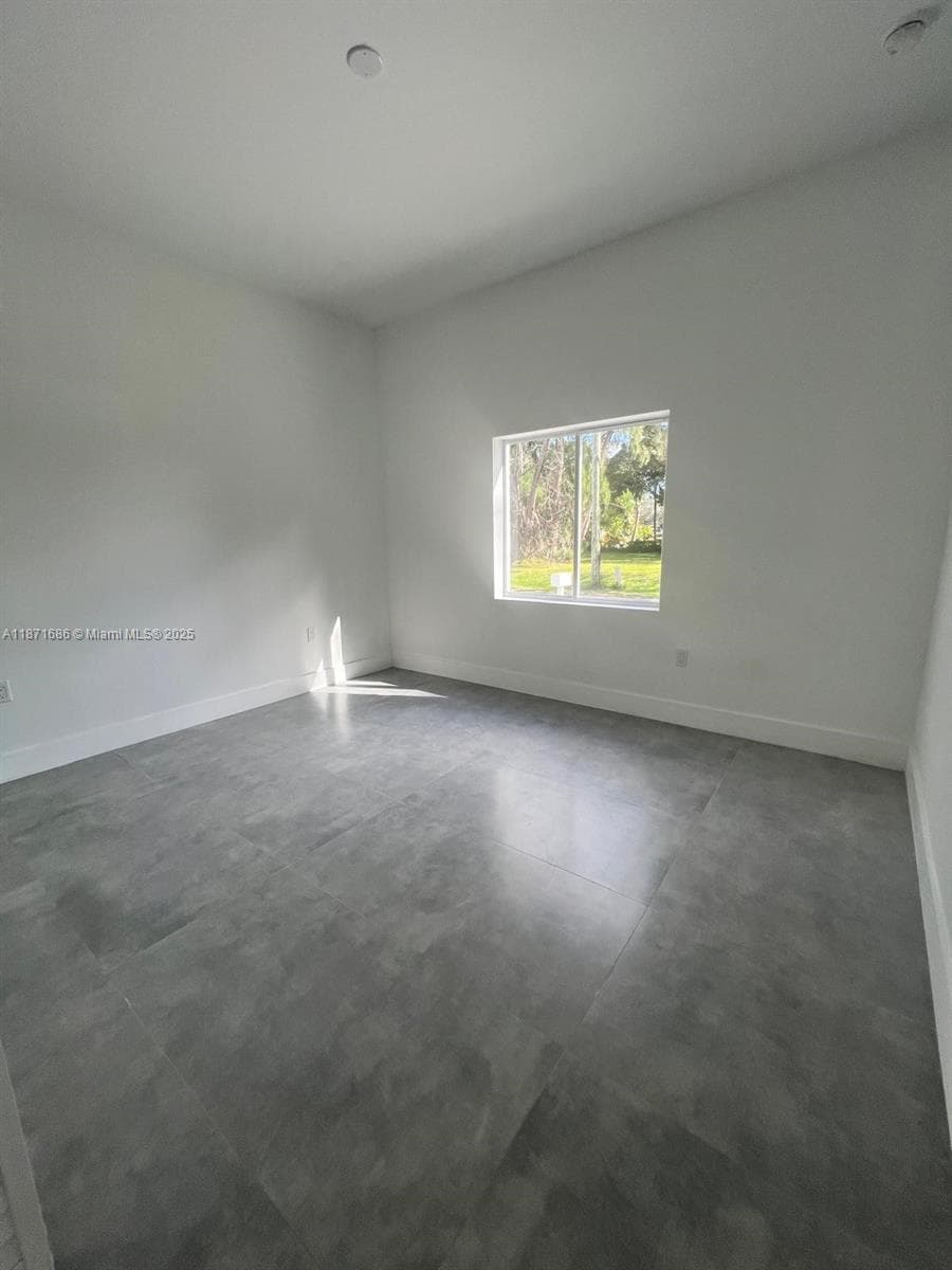 2421 NW 23rd Ln photo 19