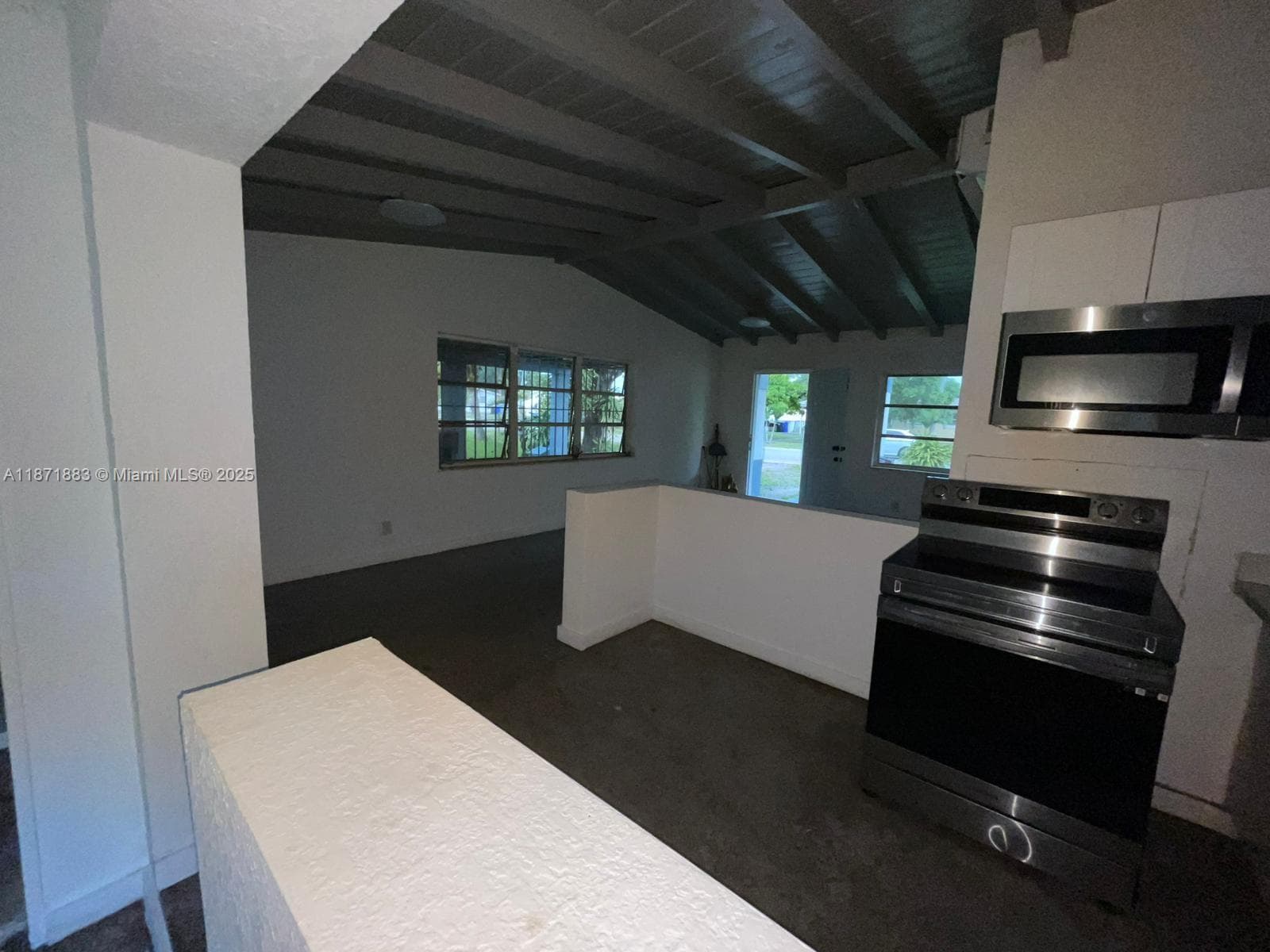 1604 NW 15th Ct photo 6
