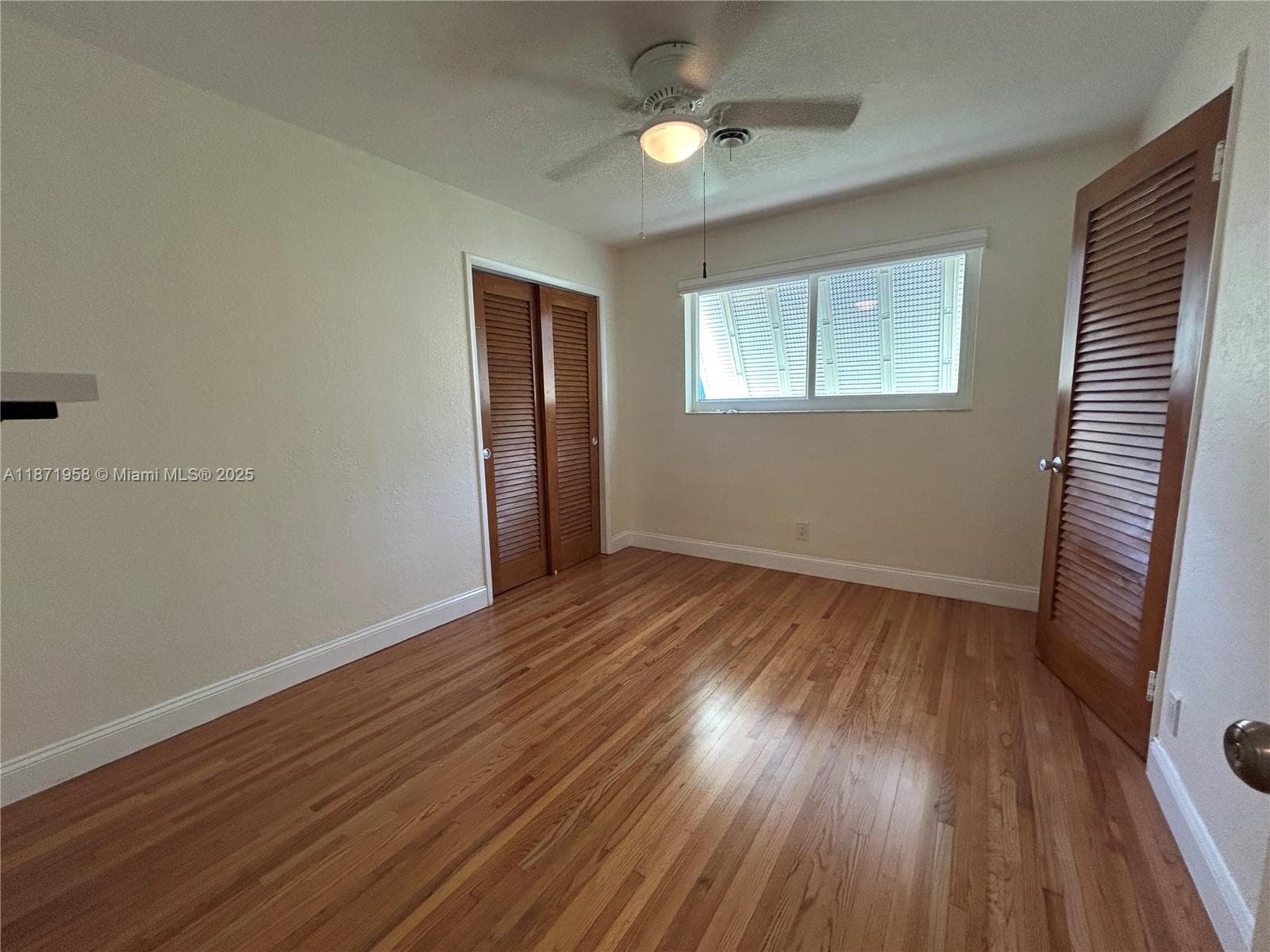 3219 Wilson St photo 10