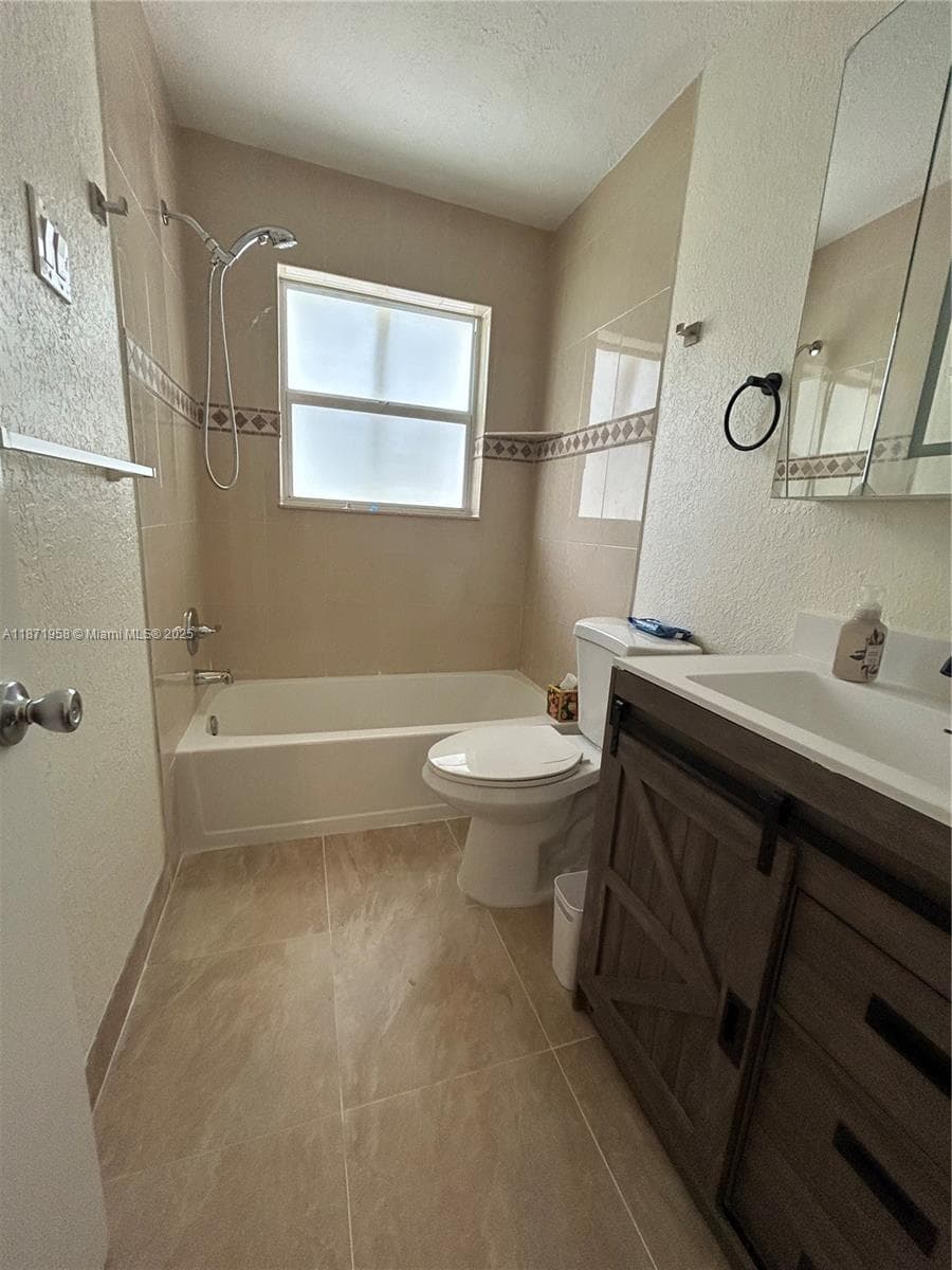 3219 Wilson St photo 8