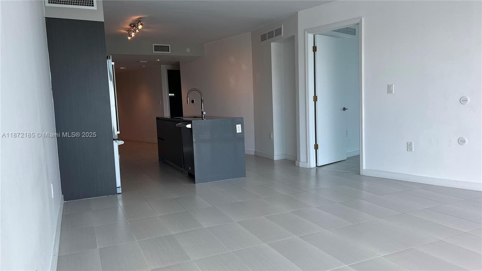 O RESIDENCES · #904 in Bay Harbor Islands - Photo 5