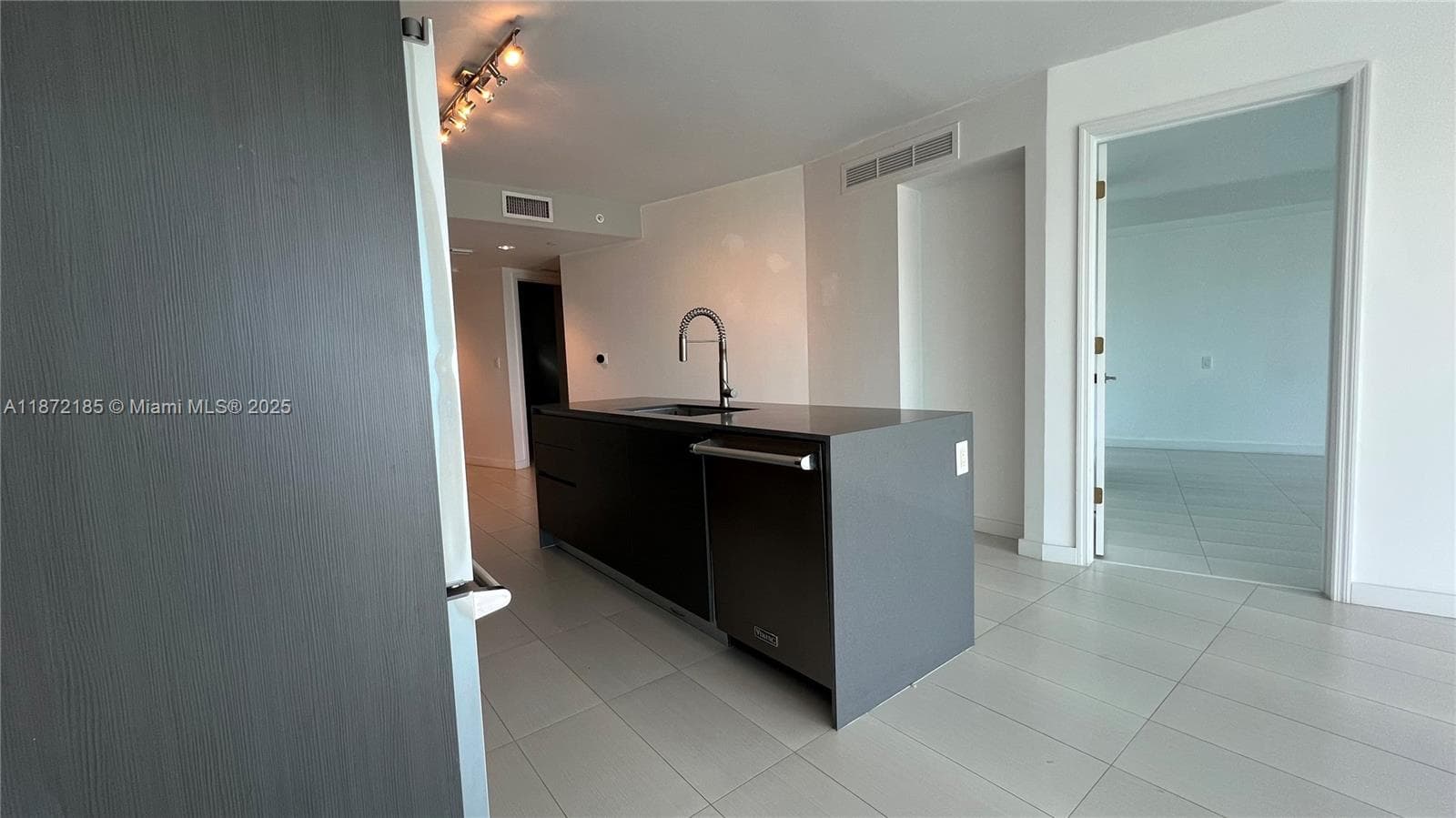 O RESIDENCES · #904 in Bay Harbor Islands - Photo 9