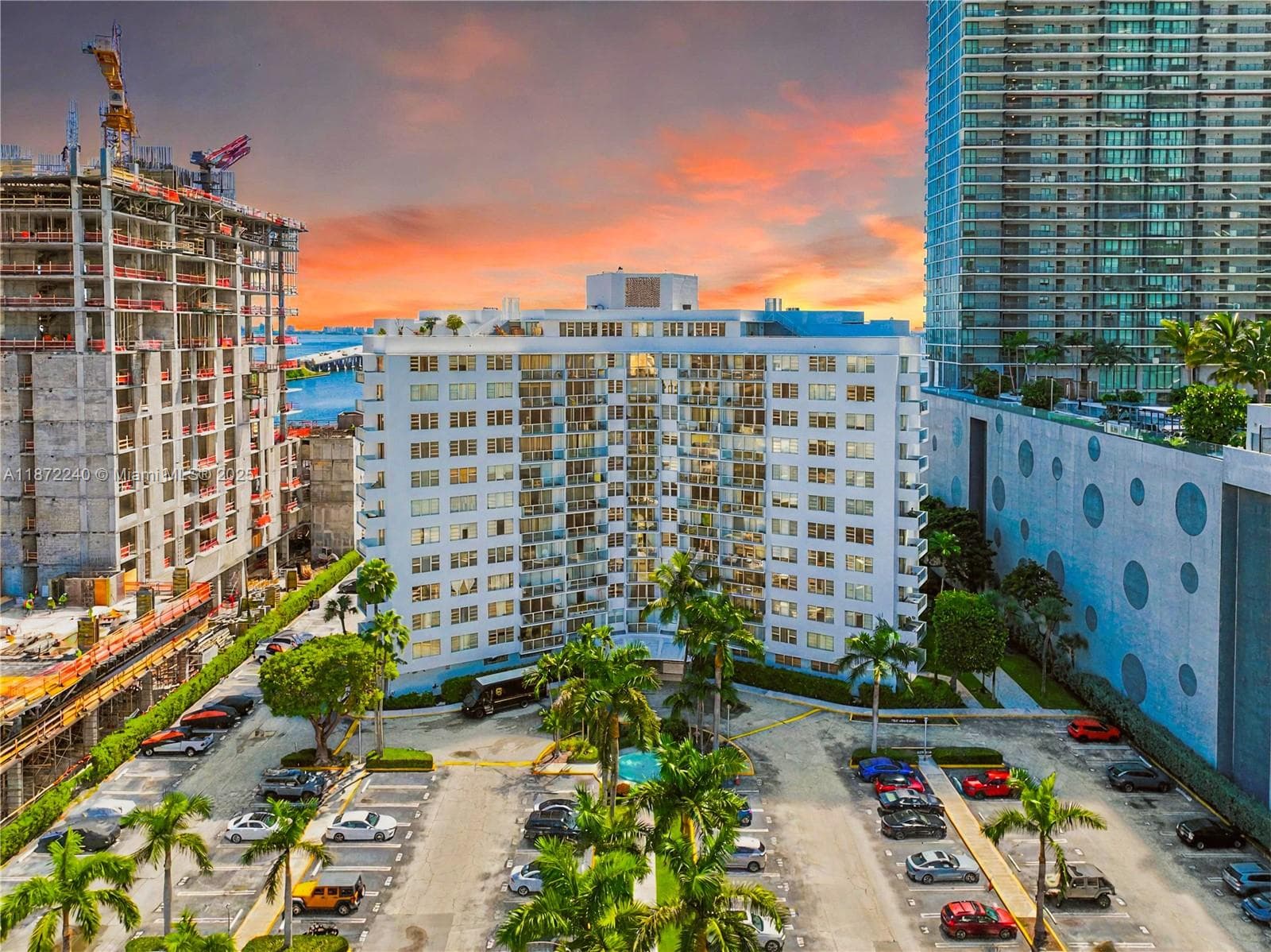 BAY PARK TOWERS CONDO · #110 in Miami - Photo 2