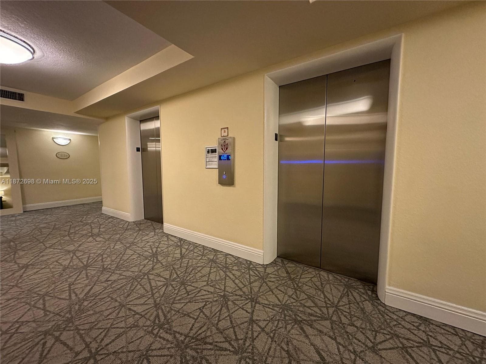WAVE CONDO · #1129 in Hollywood - Photo 25