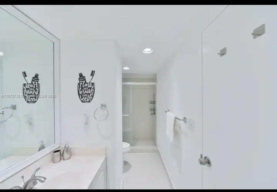 Sian Condo · #7L in Hollywood - Photo 18