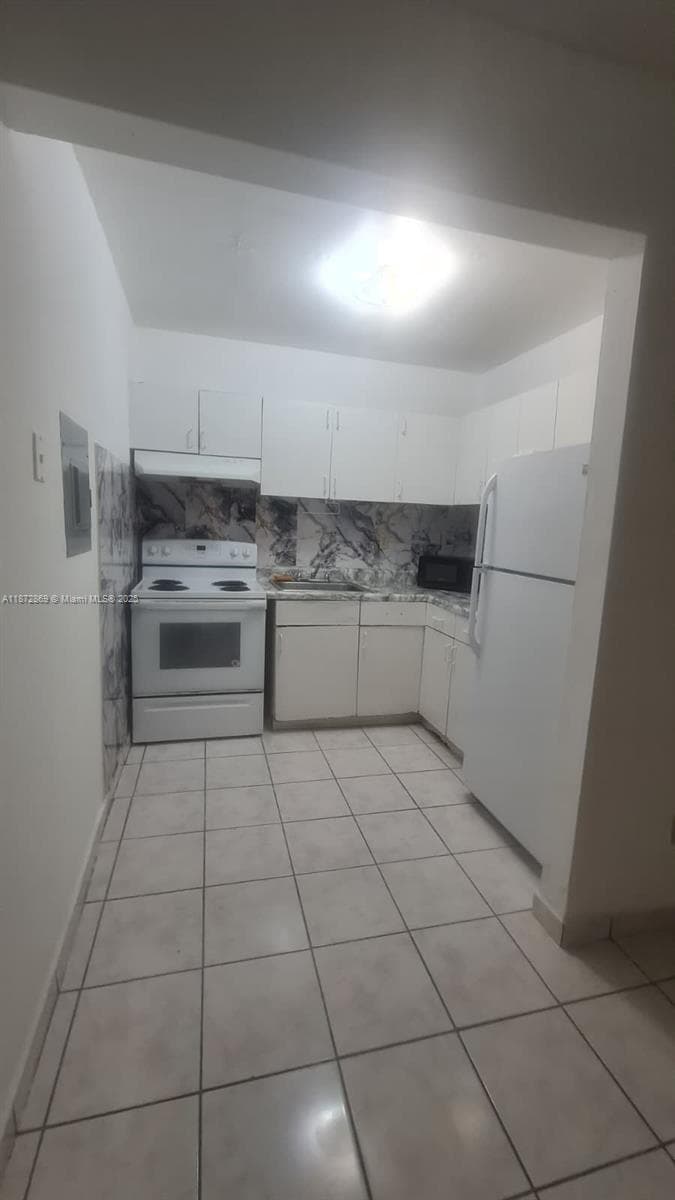 EL CID CONDO · #105 in Miami - Photo 12