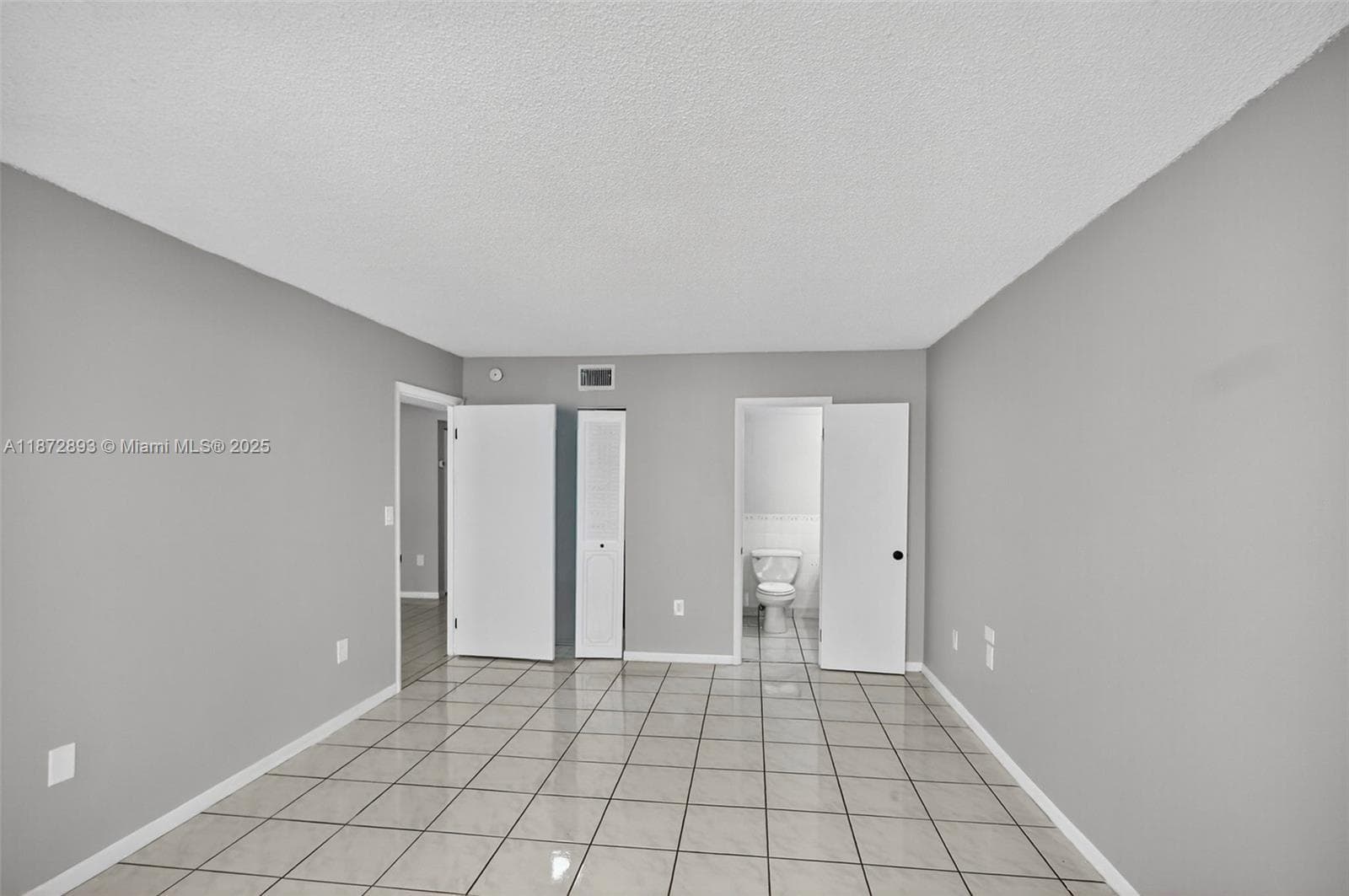Ocean View Plaza · #501 in Miami Beach - Photo 26