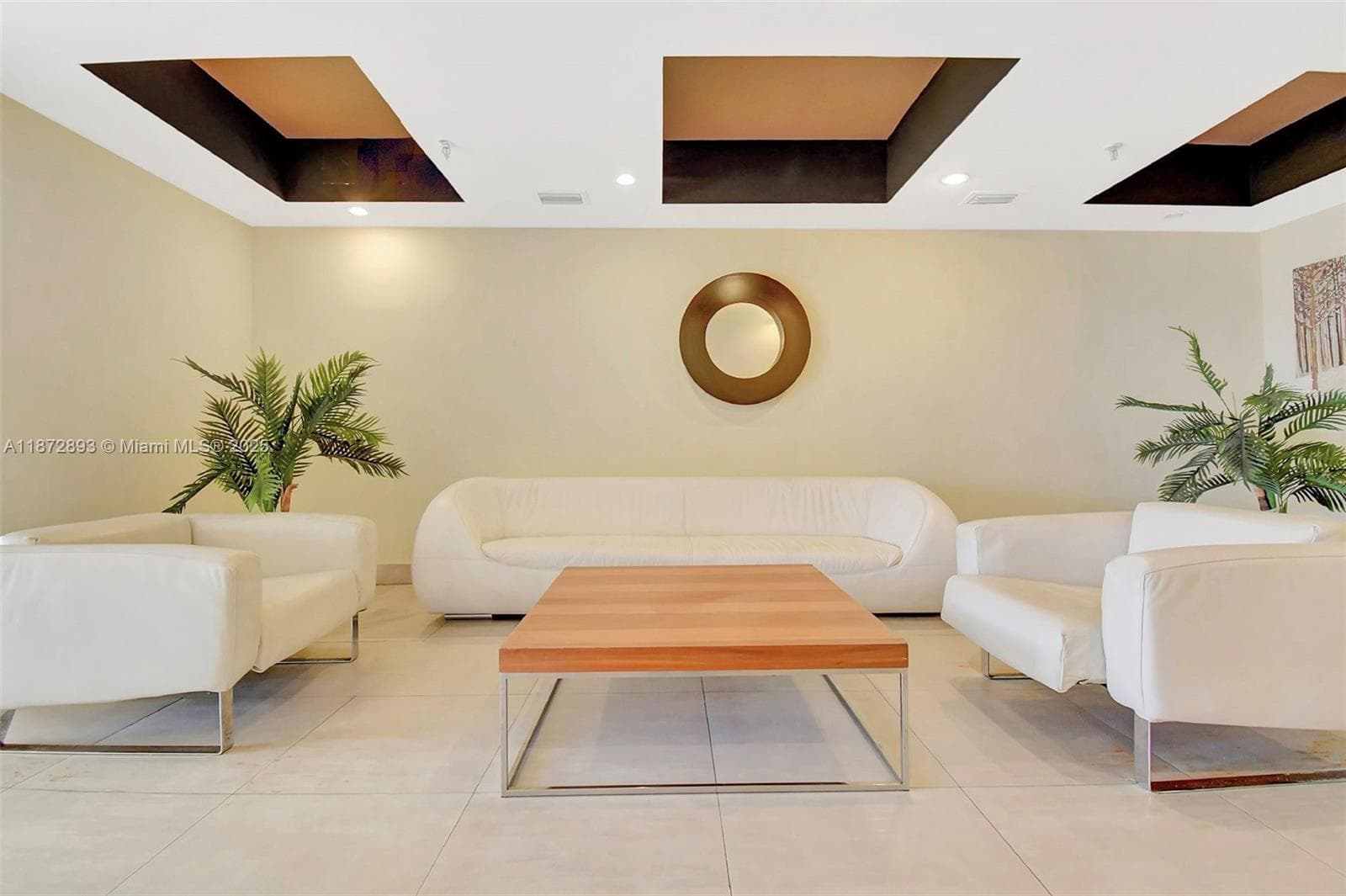 Ocean View Plaza · #501 in Miami Beach - Photo 32