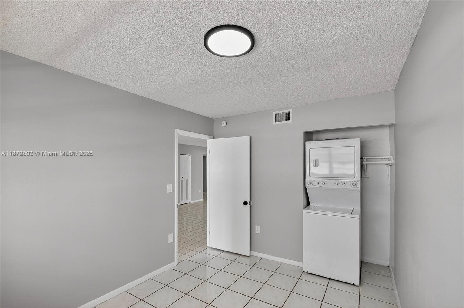 Ocean View Plaza · #501 in Miami Beach - Photo 20