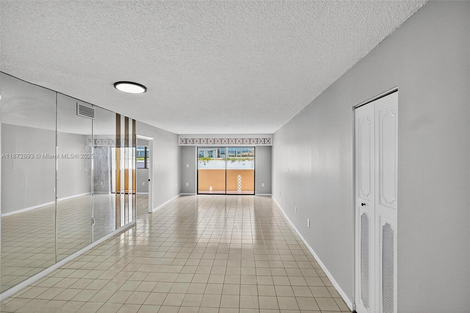 Ocean View Plaza · #501 in Miami Beach - Photo 10