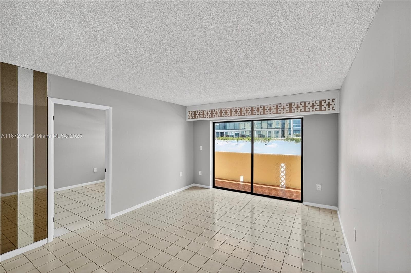 Ocean View Plaza · #501 in Miami Beach - Photo 11