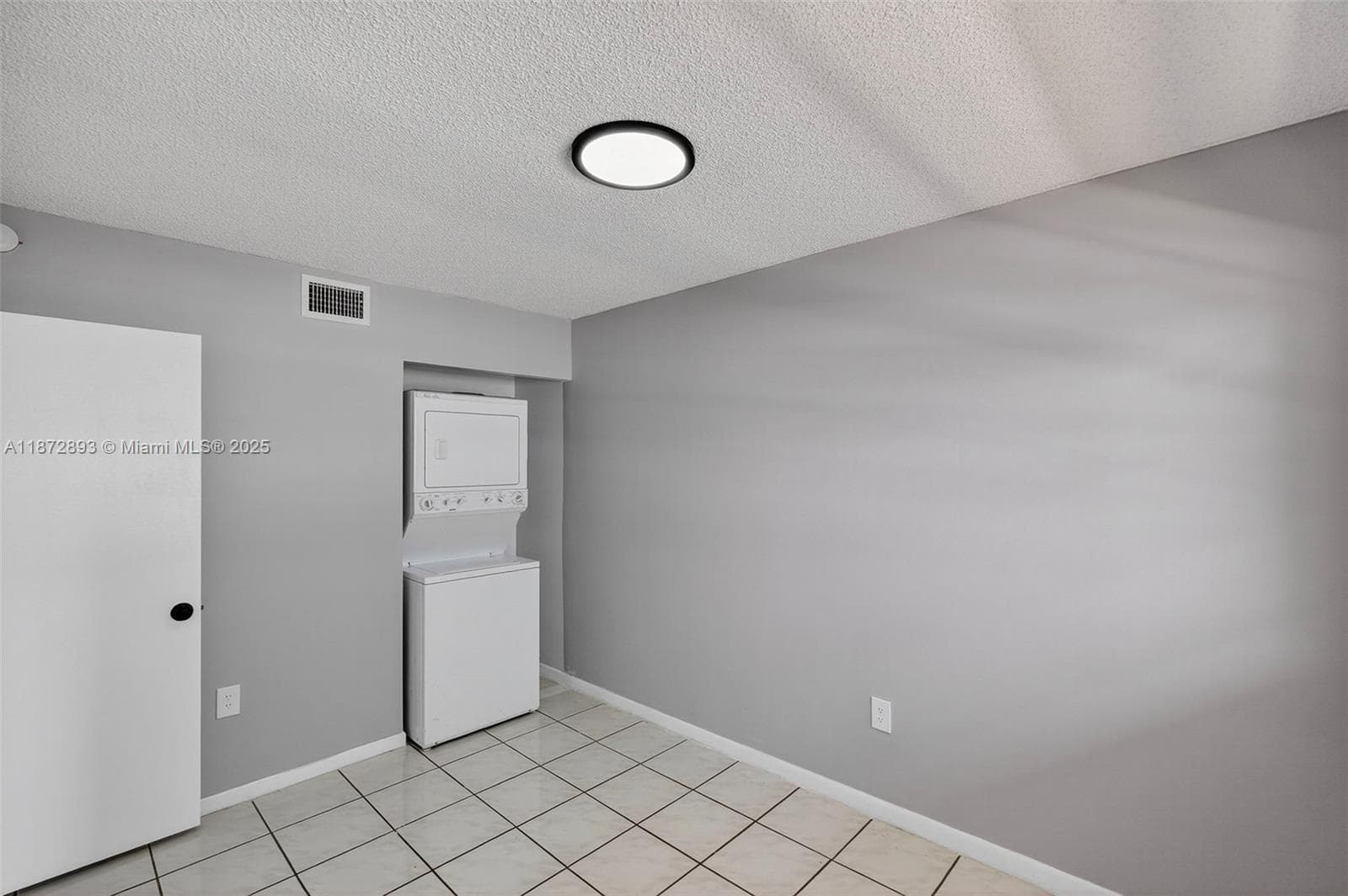 Ocean View Plaza · #501 in Miami Beach - Photo 19