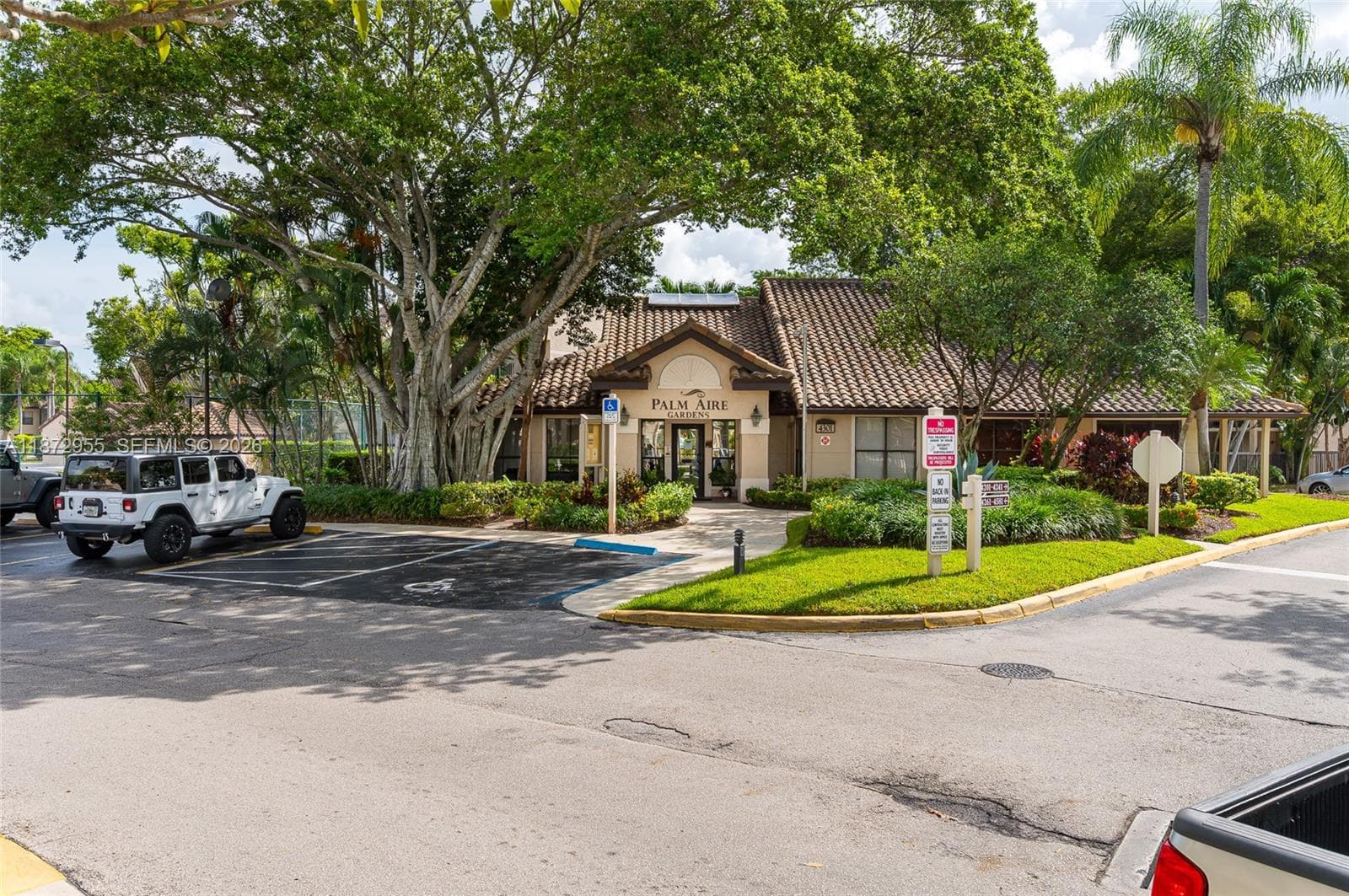 Palmaire Gardens Condo · #27 in Pompano Beach - Photo 6