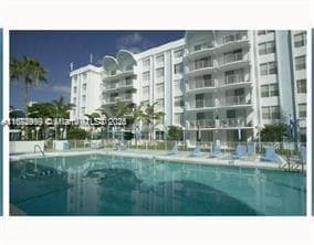 MONTECARLO CONDO · #C-510 in Miami - Photo 7
