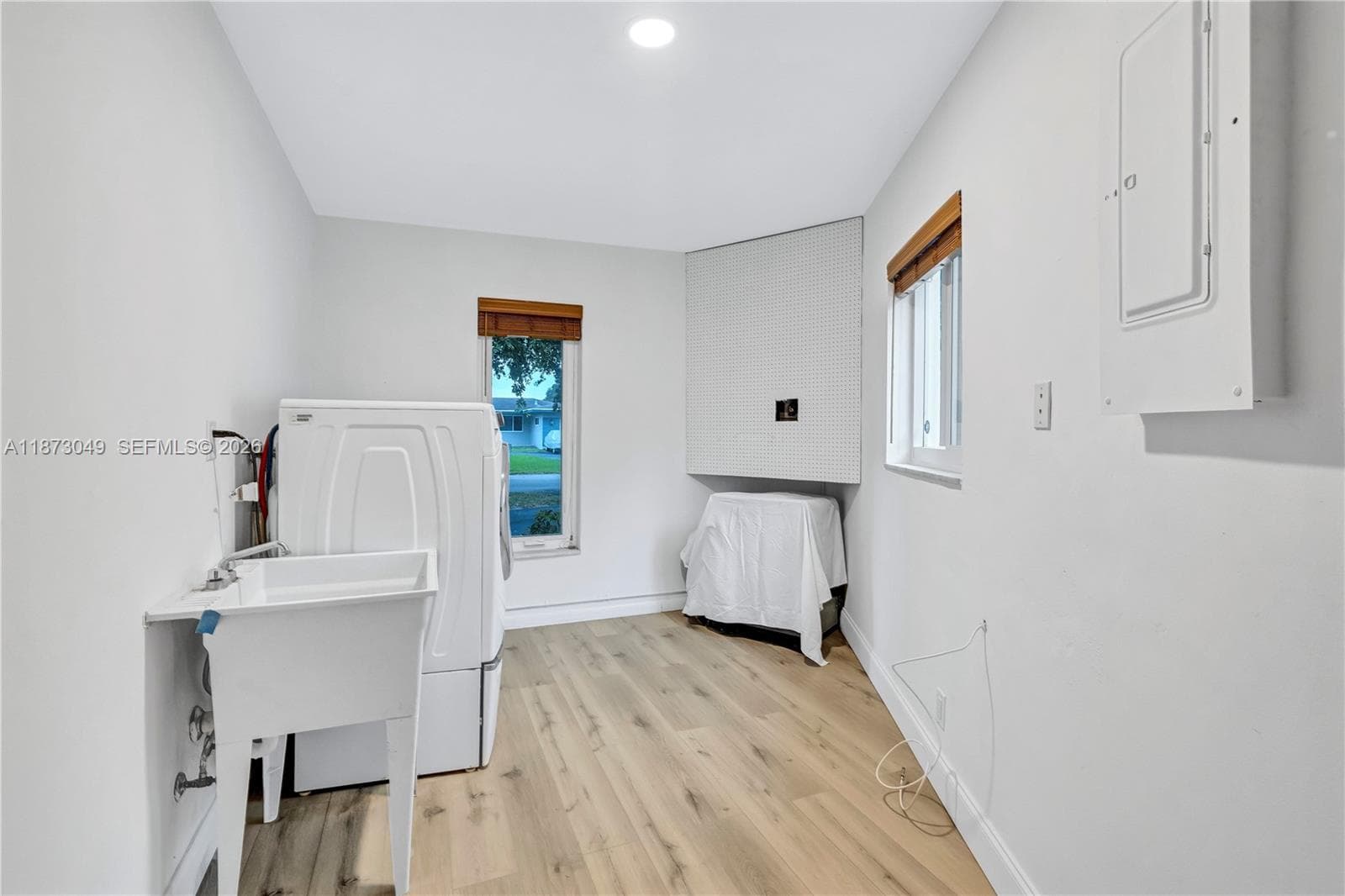 3211 Calle Largo Dr photo 26