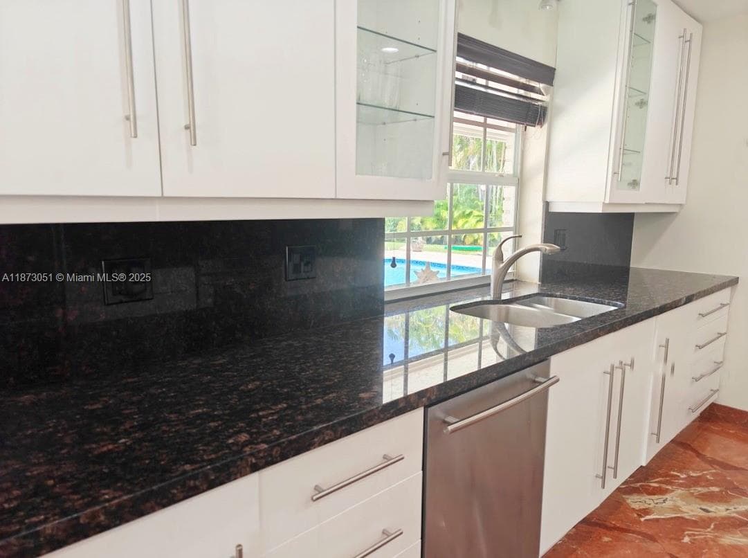 4027 Pierce St photo 9