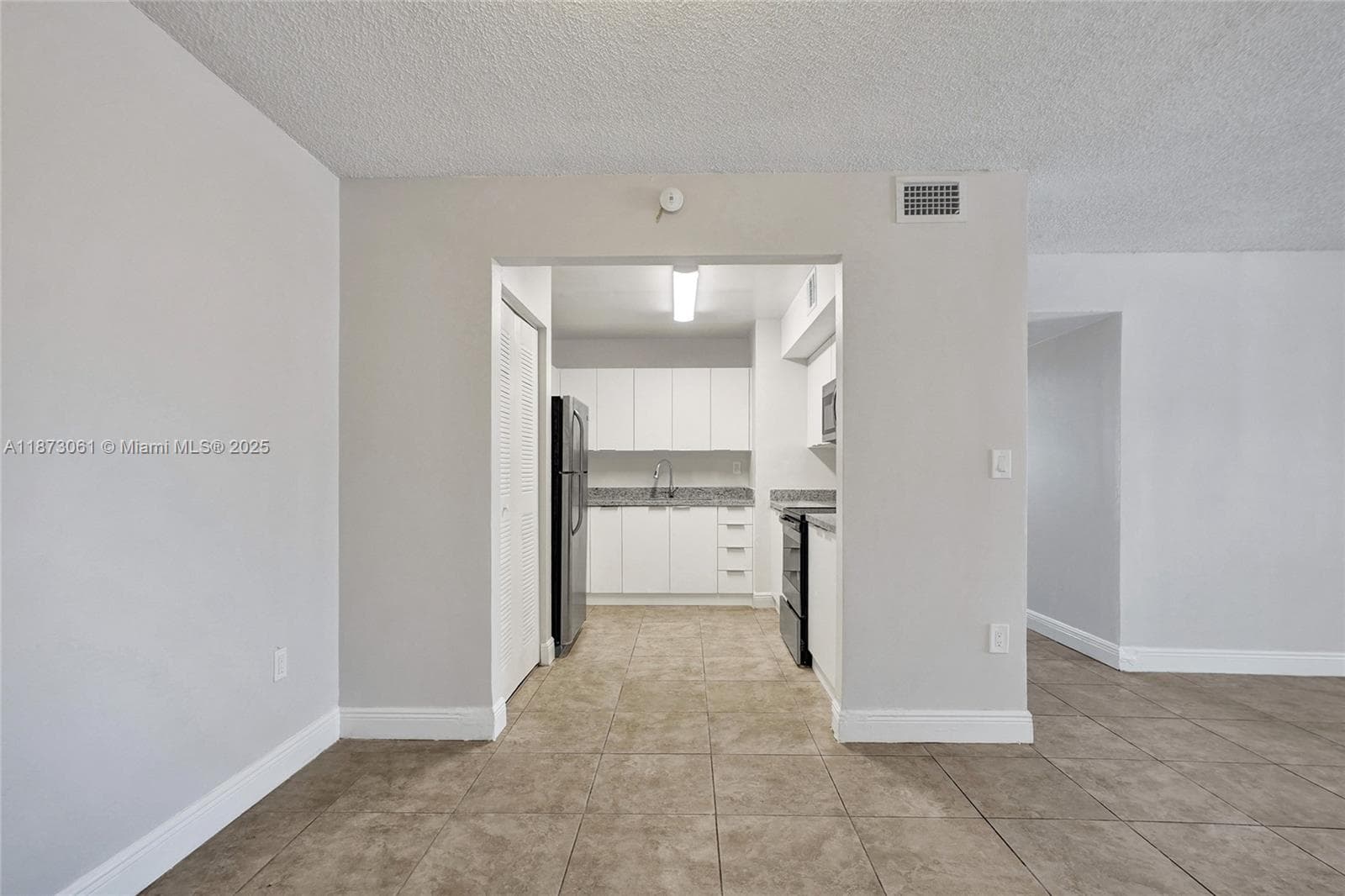 REV LAKE VIEW ESTATES UNI · #204 in Miami - Photo 5
