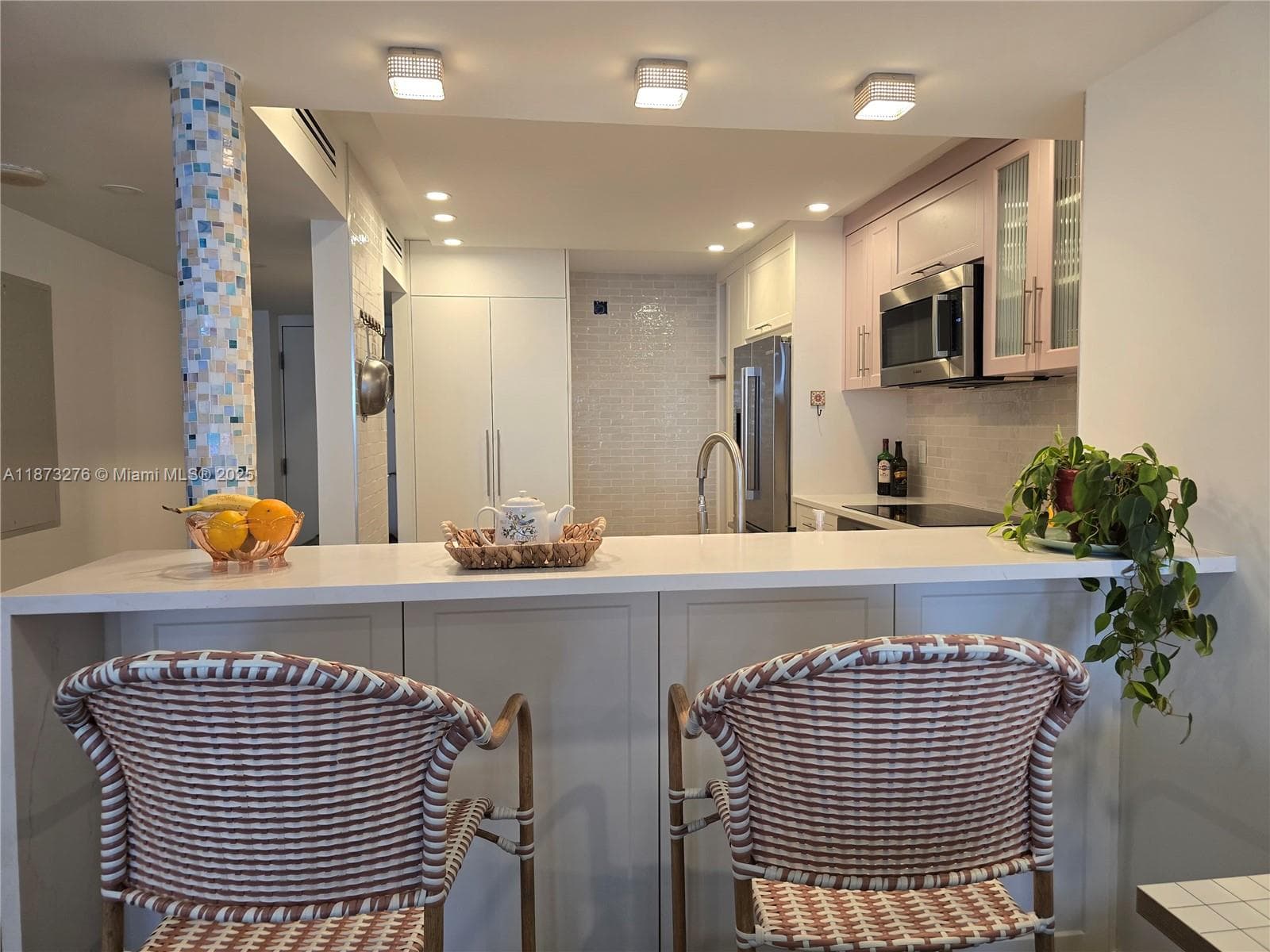 L'Excellence Condominium · #1002 in Miami Beach - Photo 3