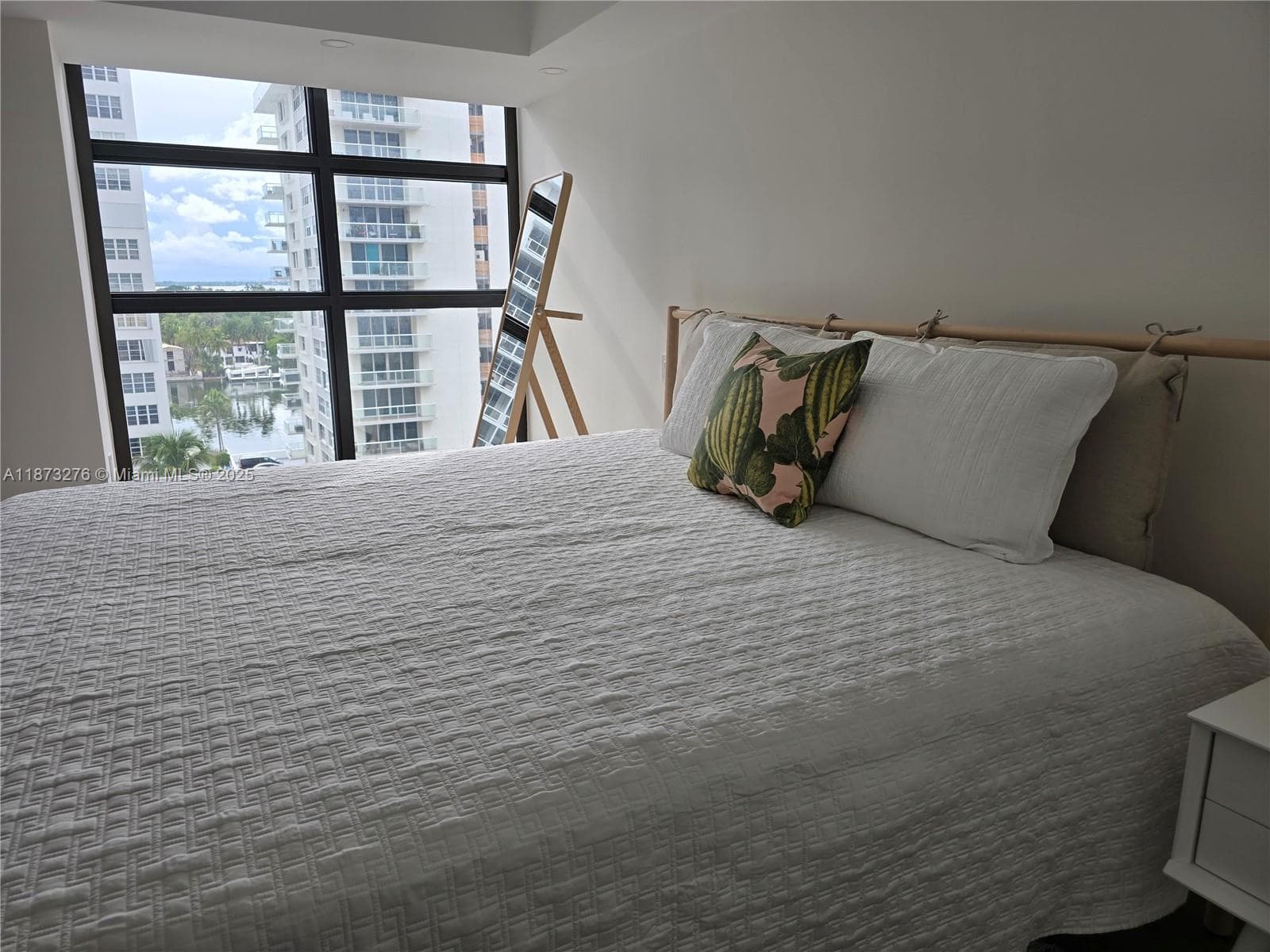 L'Excellence Condominium · #1002 in Miami Beach - Photo 15