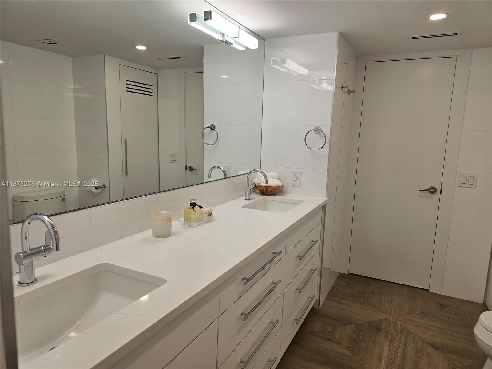 L'Excellence Condominium · #1002 in Miami Beach - Photo 19