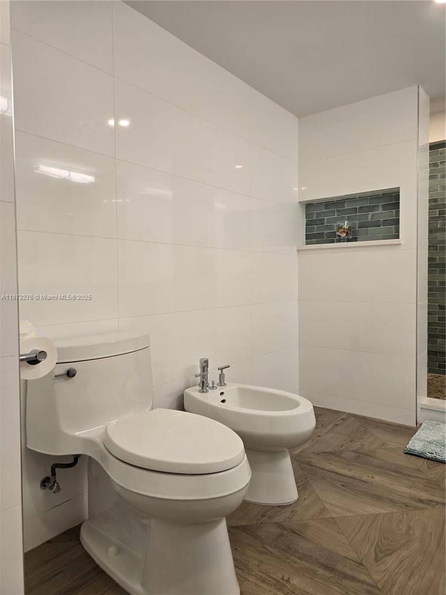 L'Excellence Condominium · #1002 in Miami Beach - Photo 21