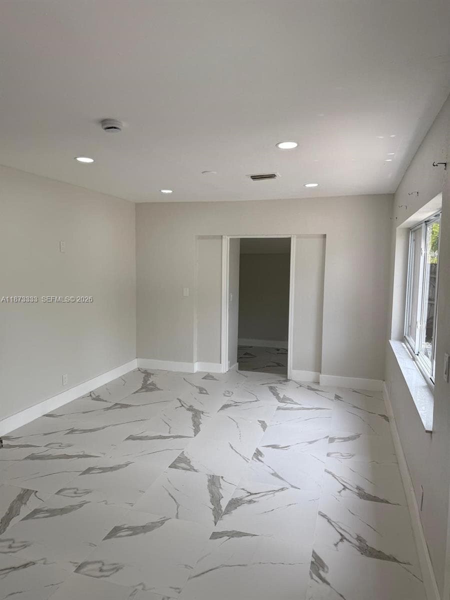 1050 NW 25th Way photo 13