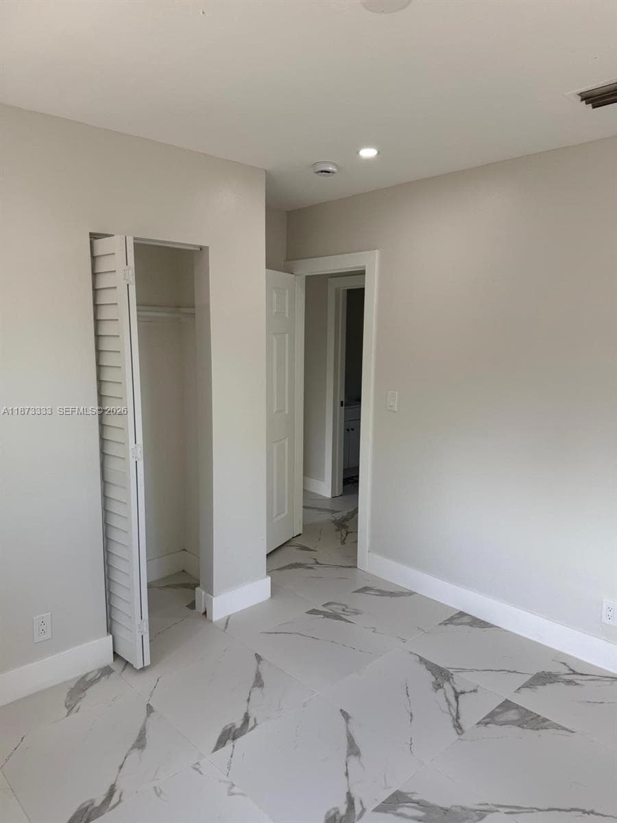 1050 NW 25th Way photo 18