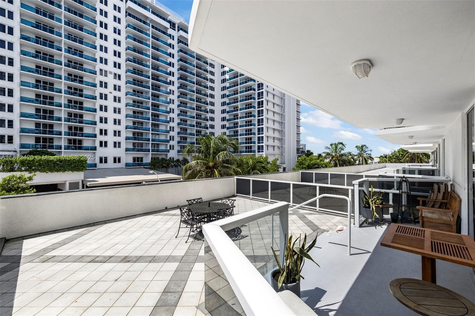 THE RIVIERA CONDO · #404 in Miami Beach - Photo 6