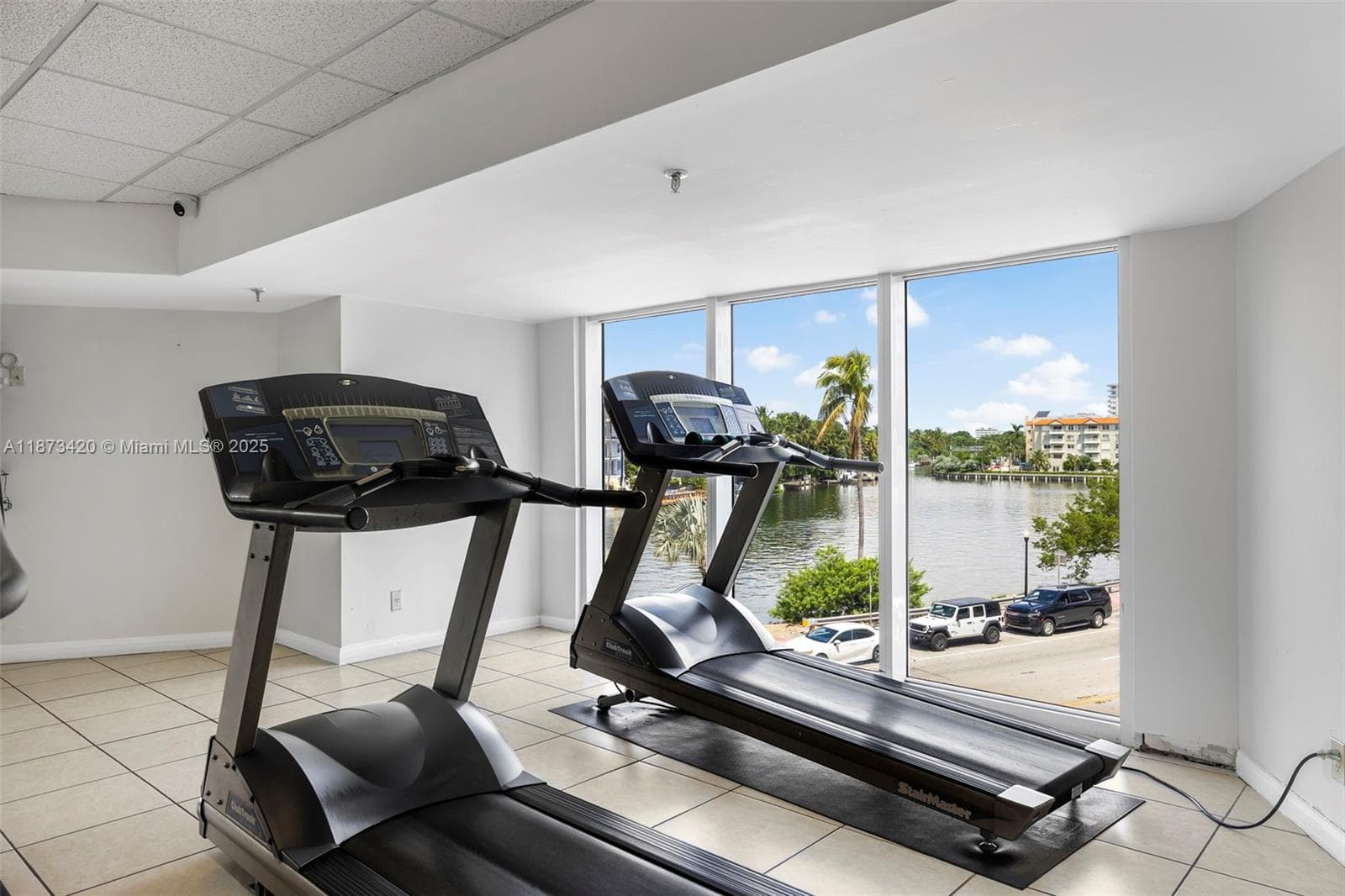 THE RIVIERA CONDO · #404 in Miami Beach - Photo 12