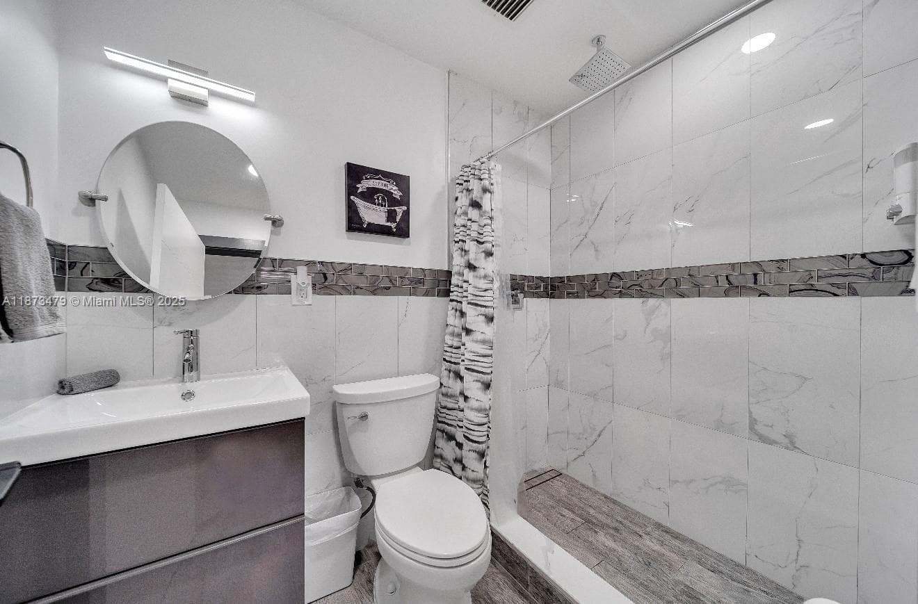 521 W Evanston Cir photo 6