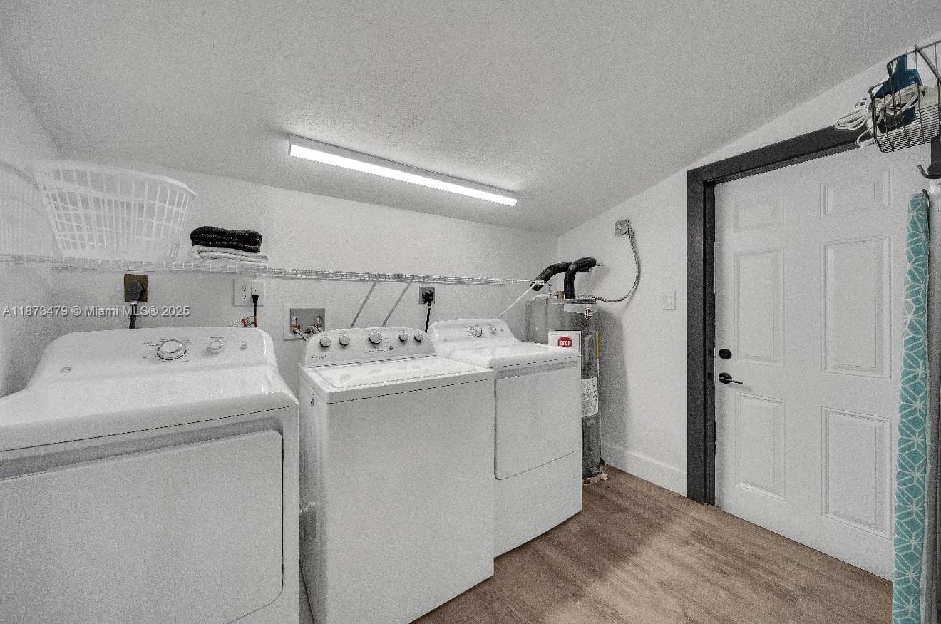 521 W Evanston Cir photo 13