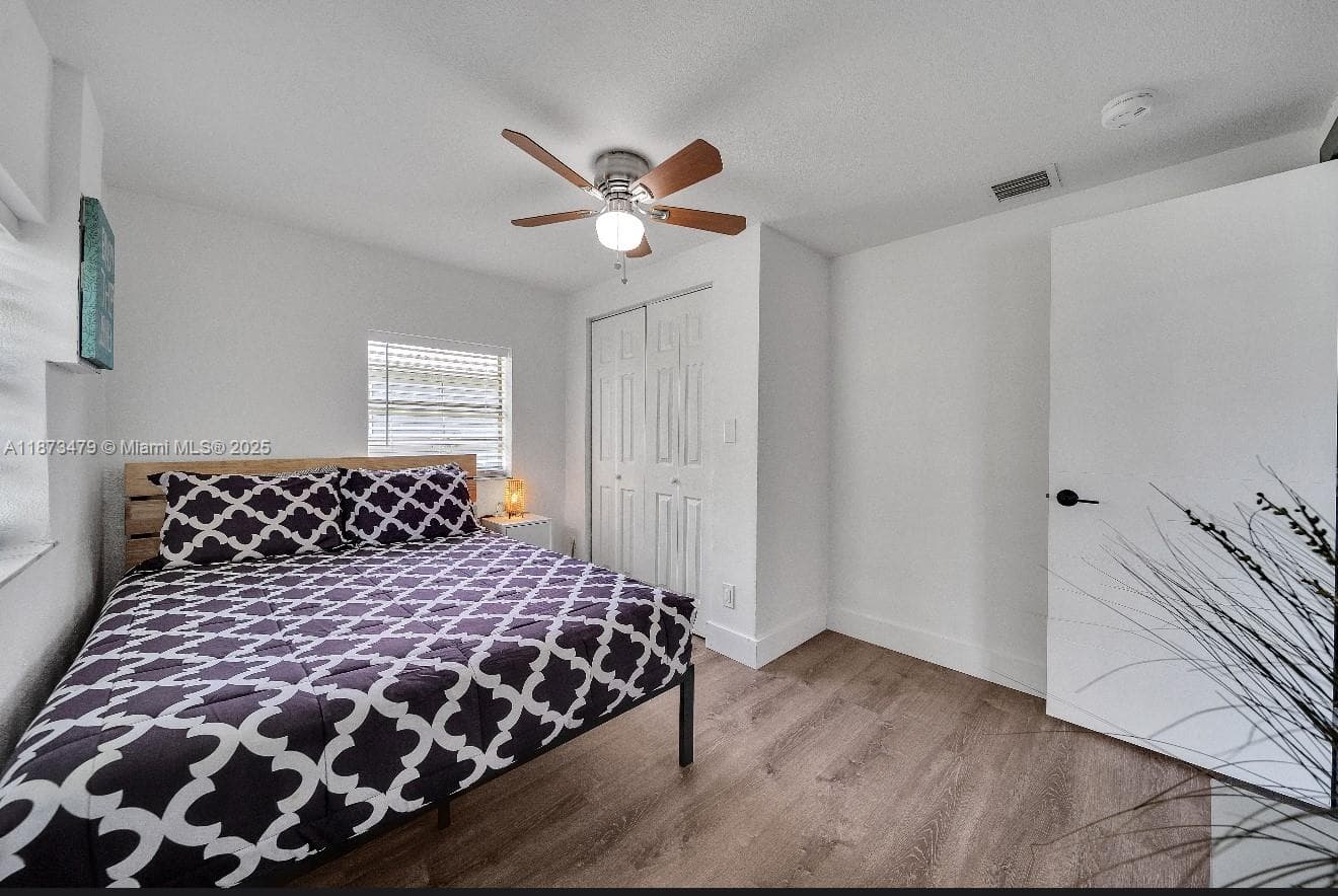 521 W Evanston Cir photo 26