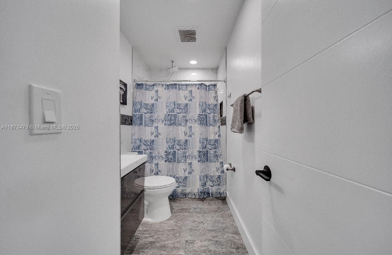 521 W Evanston Cir photo 19