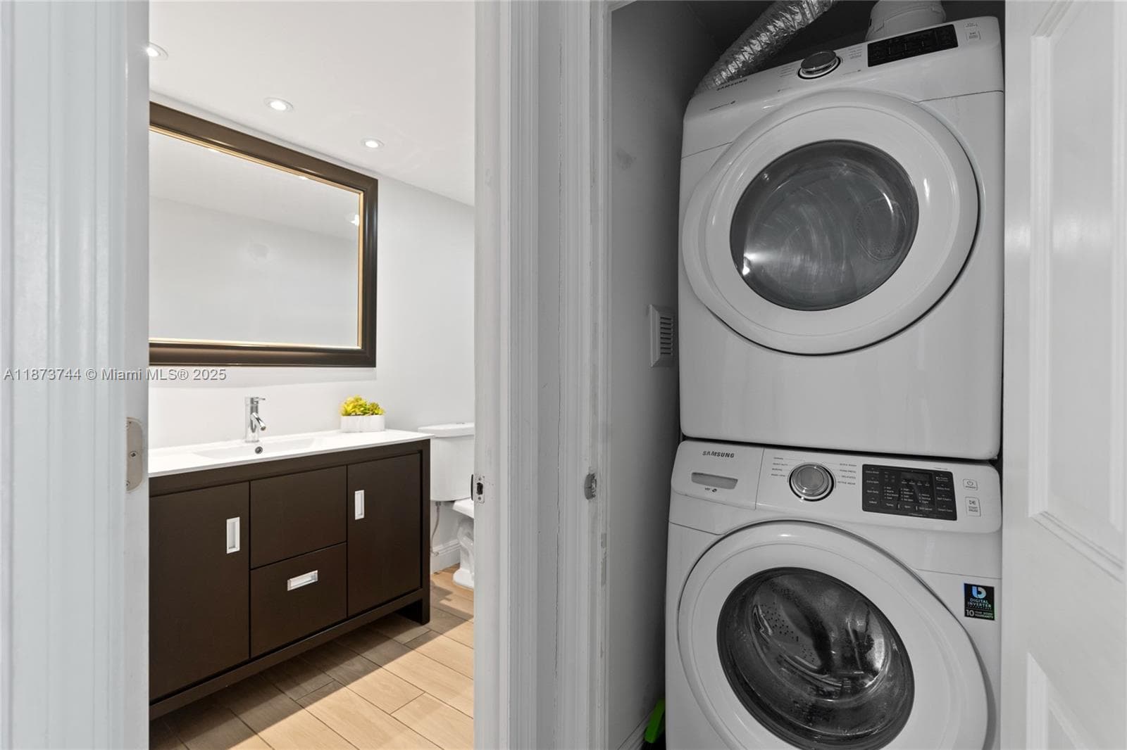 Vantage View · #702 in Fort Lauderdale - Photo 25