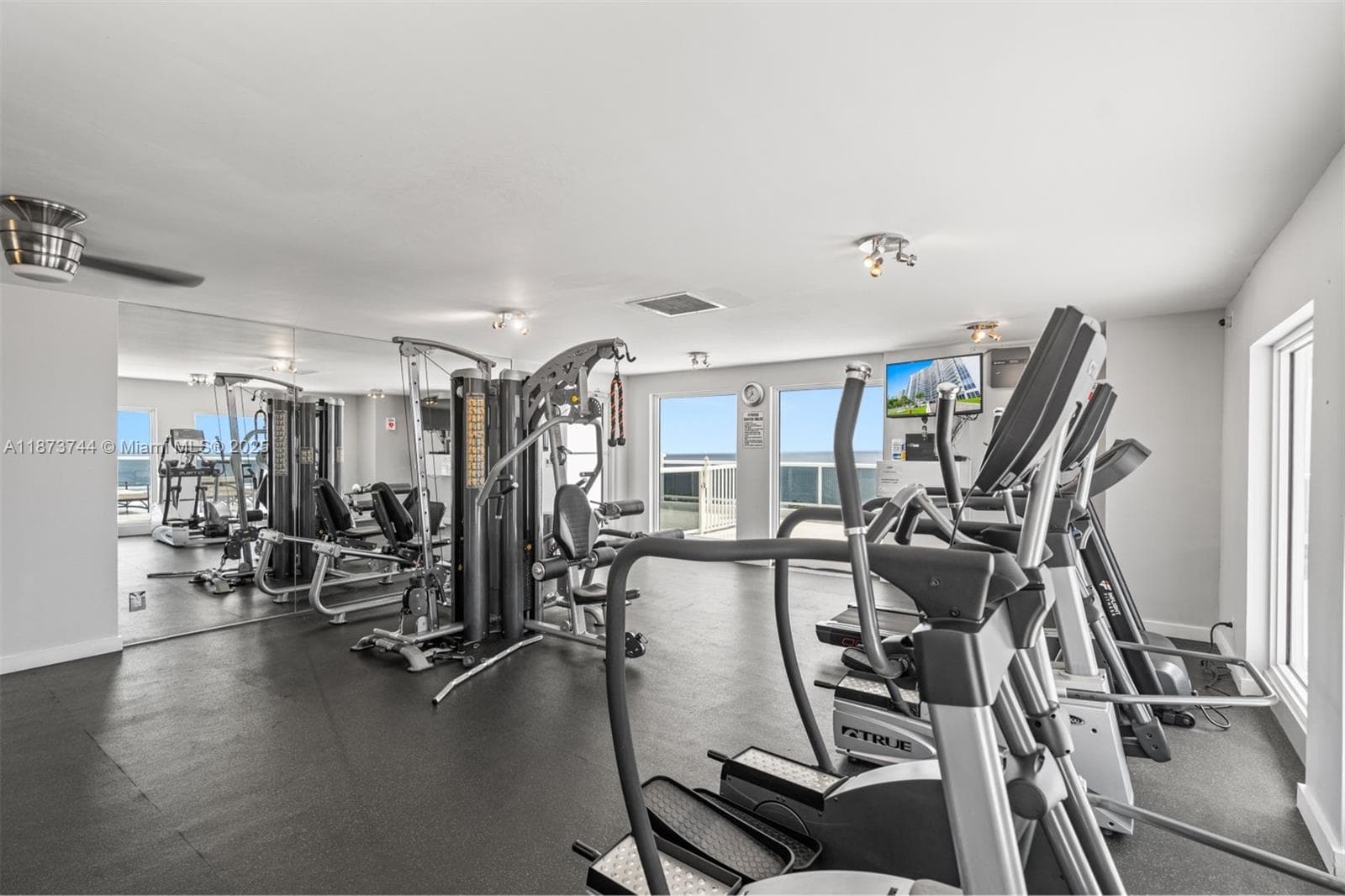Vantage View · #702 in Fort Lauderdale - Photo 36