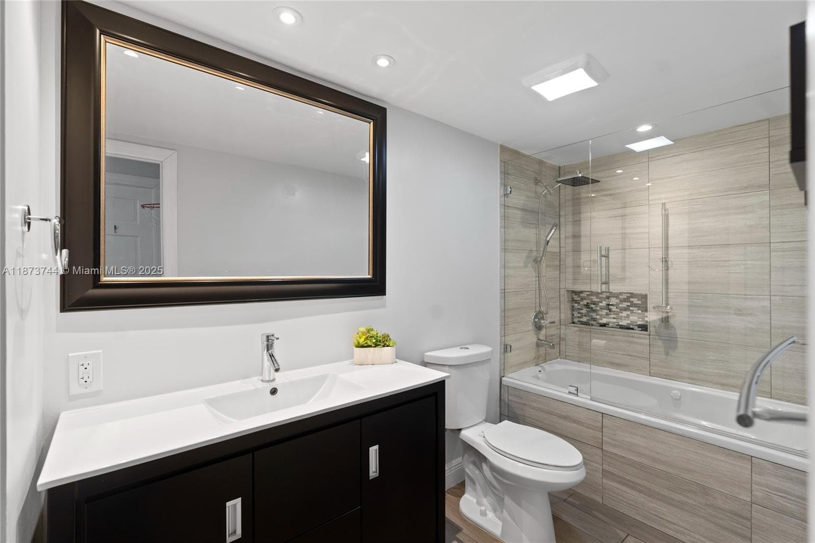 Vantage View · #702 in Fort Lauderdale - Photo 24