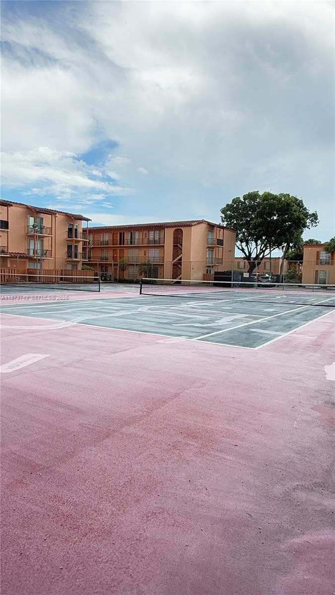 Cypress Village Condo · #Q8 in Miami Lakes - Photo 13