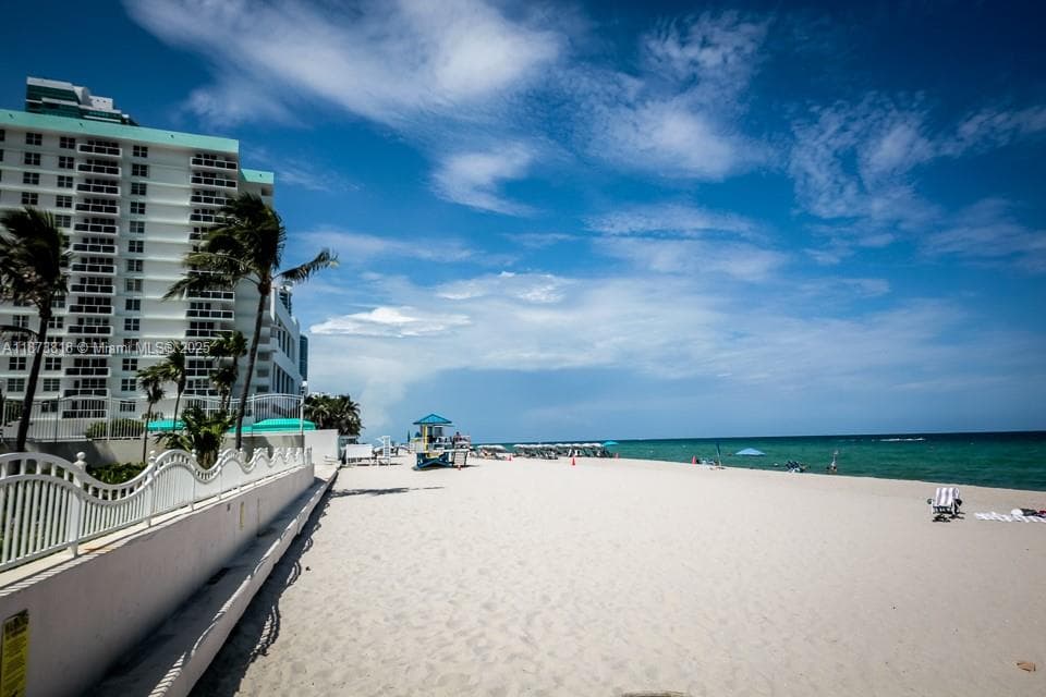 TIDES ON HOLLYWOOD BEACH · #5A in Hollywood - Photo 9
