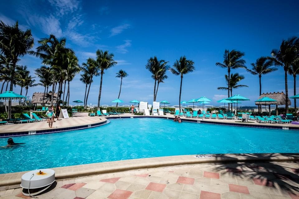 TIDES ON HOLLYWOOD BEACH · #5A in Hollywood - Photo 41