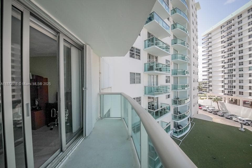 TIDES ON HOLLYWOOD BEACH · #5A in Hollywood - Photo 19