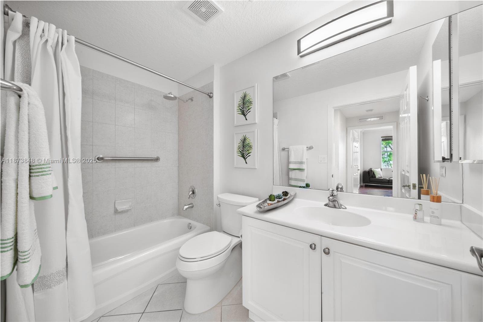 THE GRANDE CONDO · #310 in Miami - Photo 24