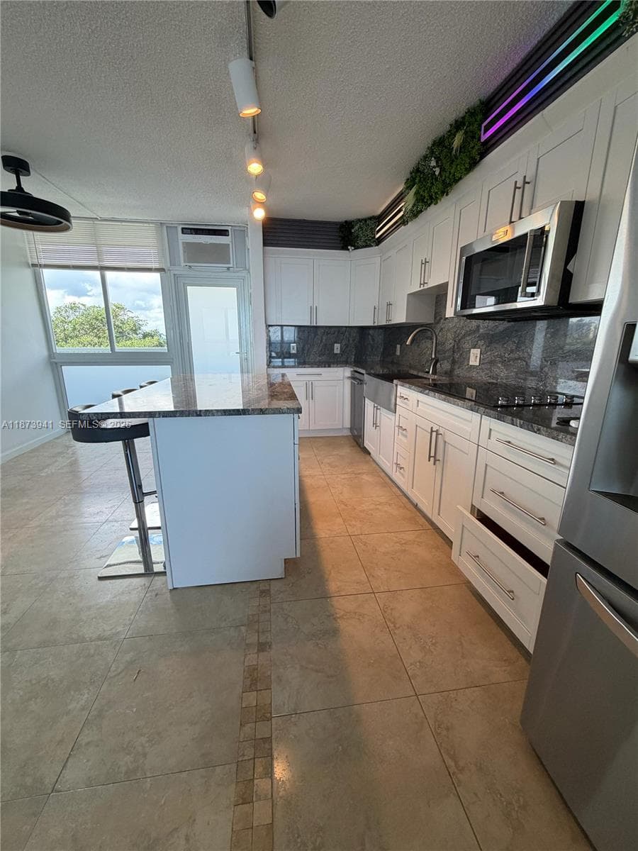 1200 CLUB CONDO · #605 in Fort Lauderdale - Photo 15