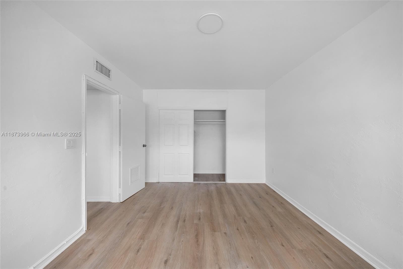 Ambassador Place · #404 in Bay Harbor Islands - Photo 20